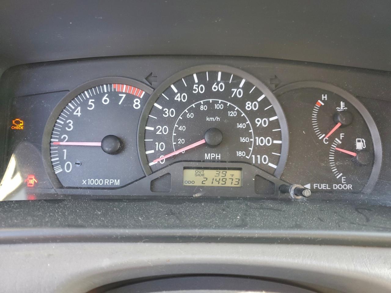 2004 TOYOTA COROLLA