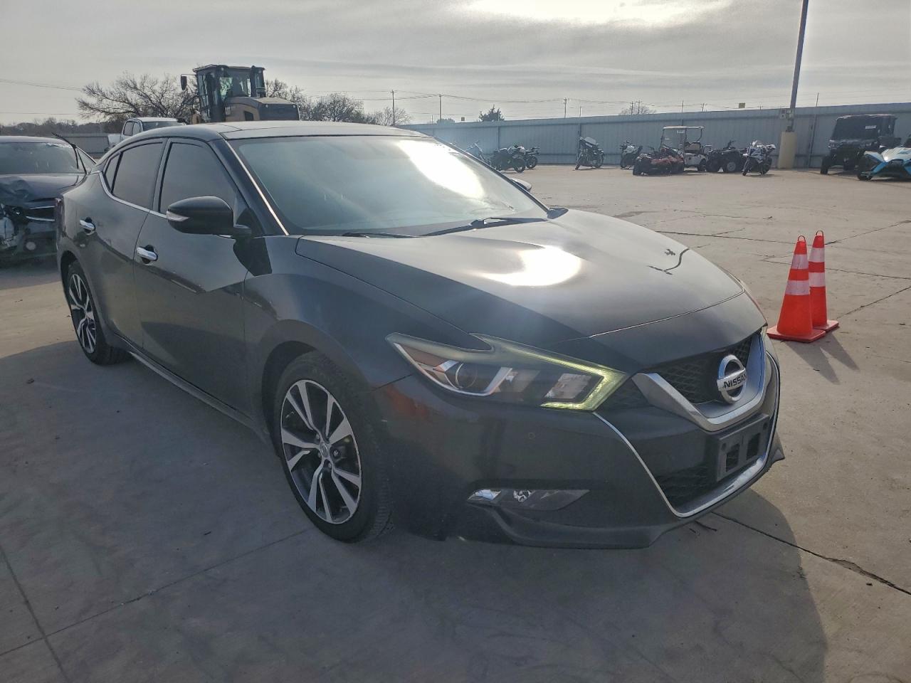 2017 NISSAN Maxima