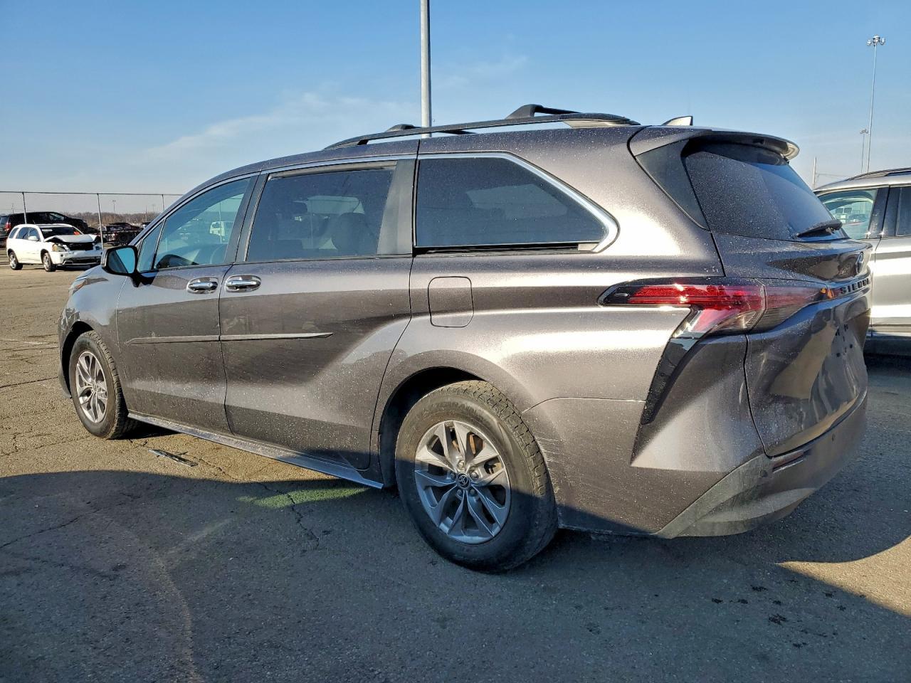 2022 TOYOTA SIENNA
