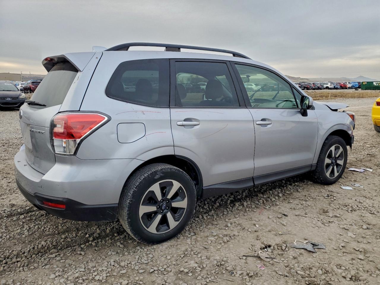 2018 SUBARU FORESTER