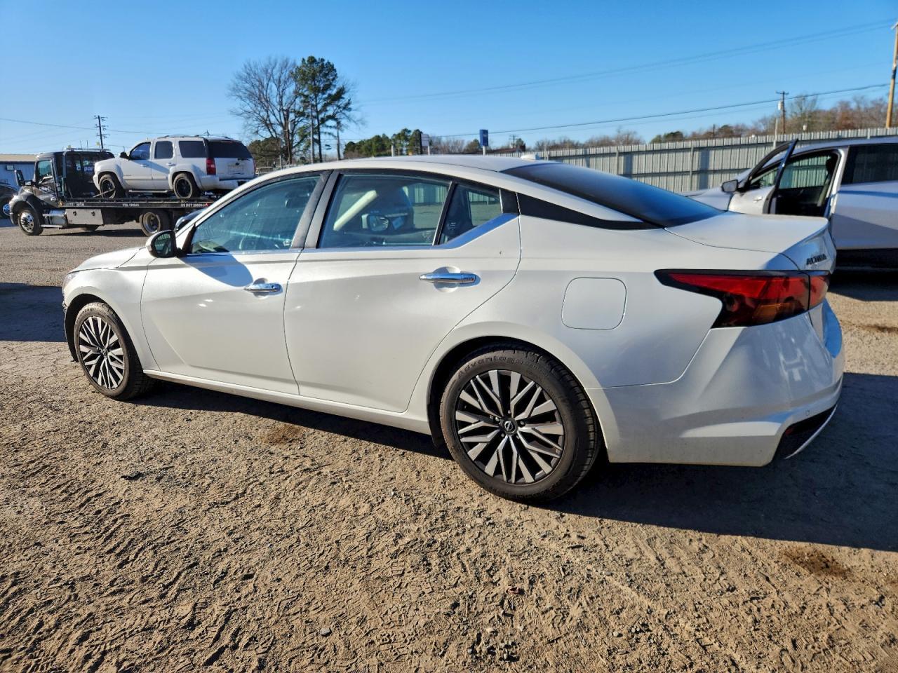 2023 NISSAN ALTIMA