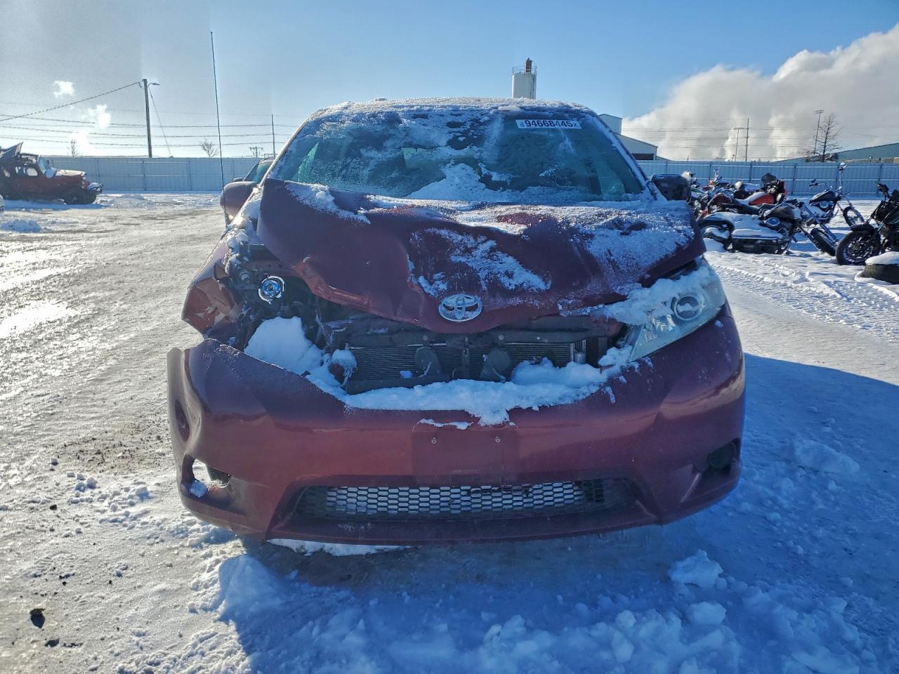 2012 TOYOTA SIENNA
