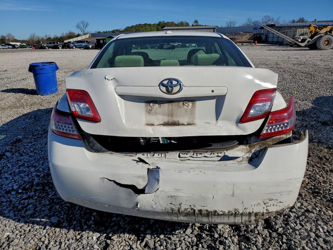 2011 TOYOTA CAMRY