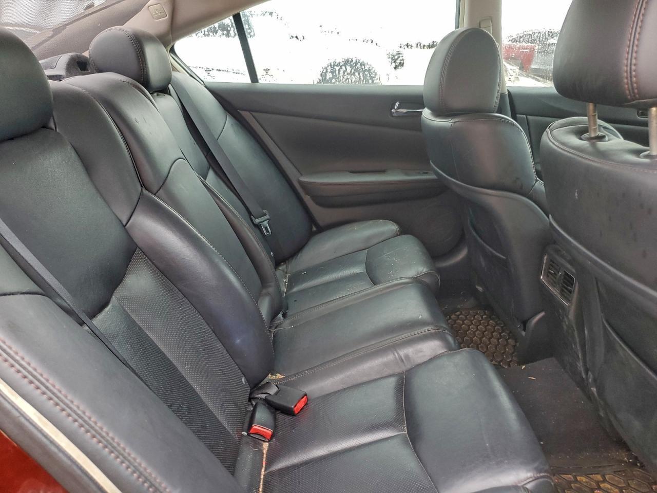 2011 NISSAN Maxima