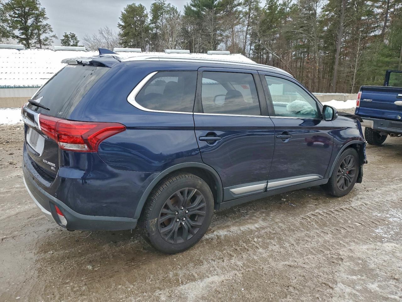 2017 MITSUBISHI outlander