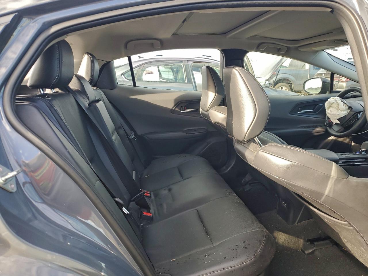 2024 TOYOTA PRIUS