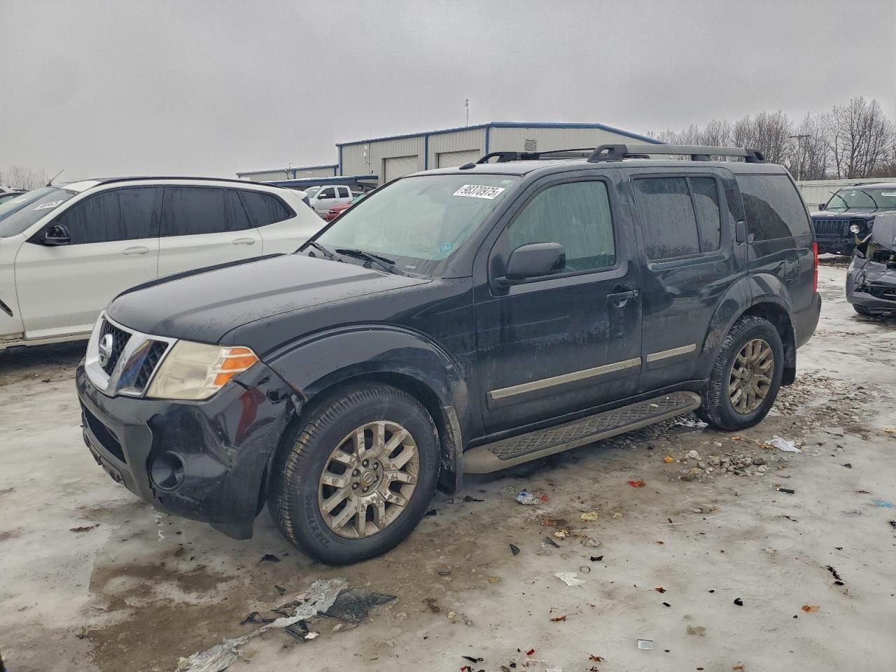 2011 NISSAN PATHFINDER