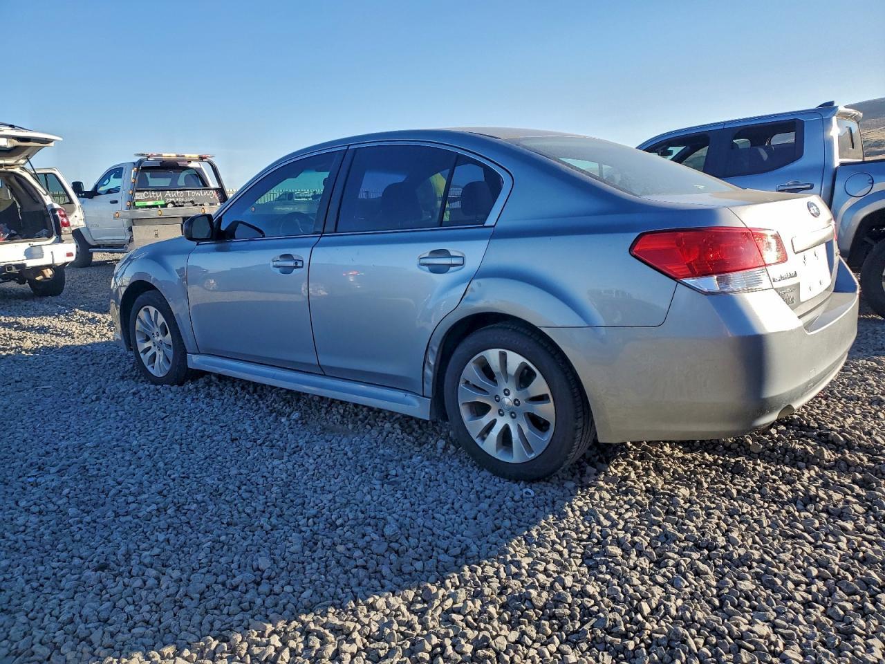 2011 SUBARU Legacy
