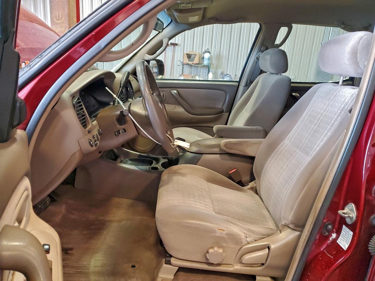 2004 TOYOTA TUNDRA
