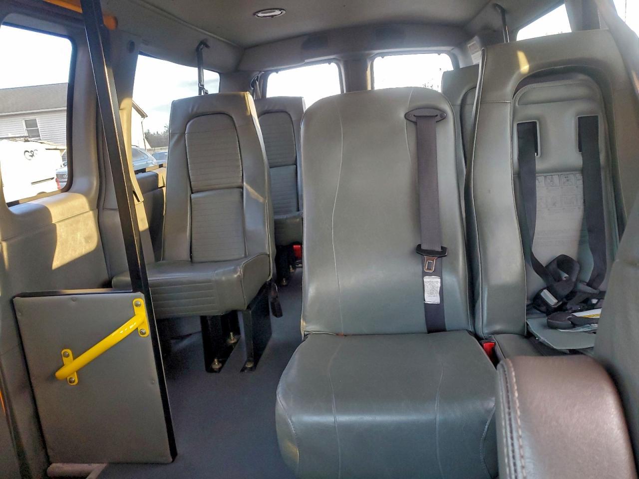 2017 GMC Savana