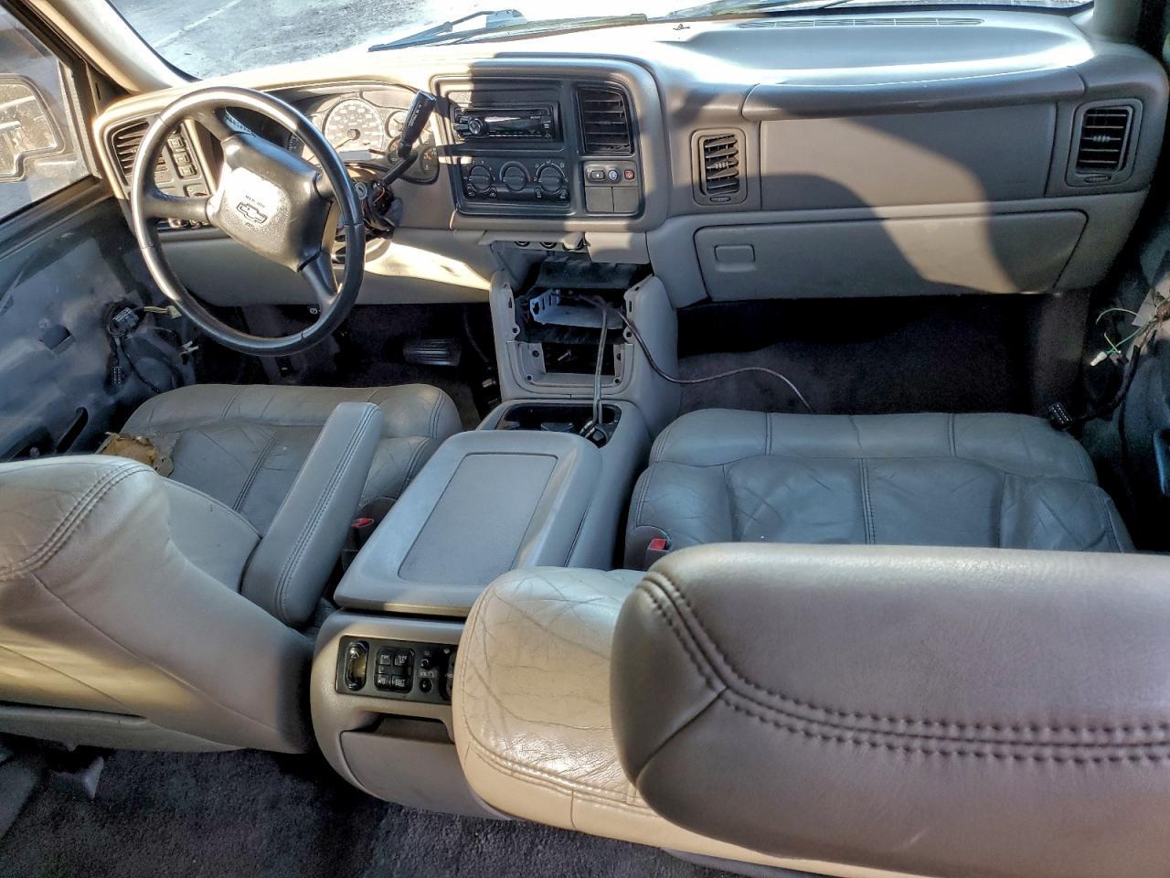 2002 CHEVROLET Suburban