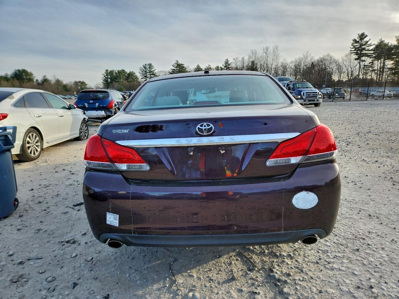 2011 TOYOTA Avalon