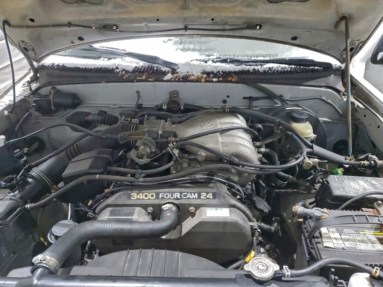 2002 TOYOTA TACOMA