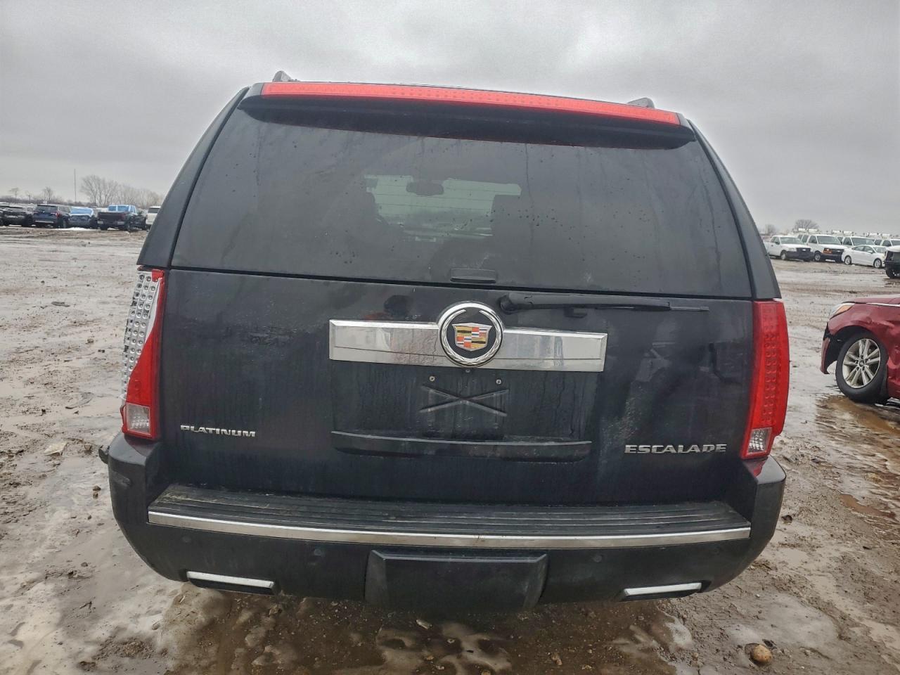2013 CADILLAC ESCALADE