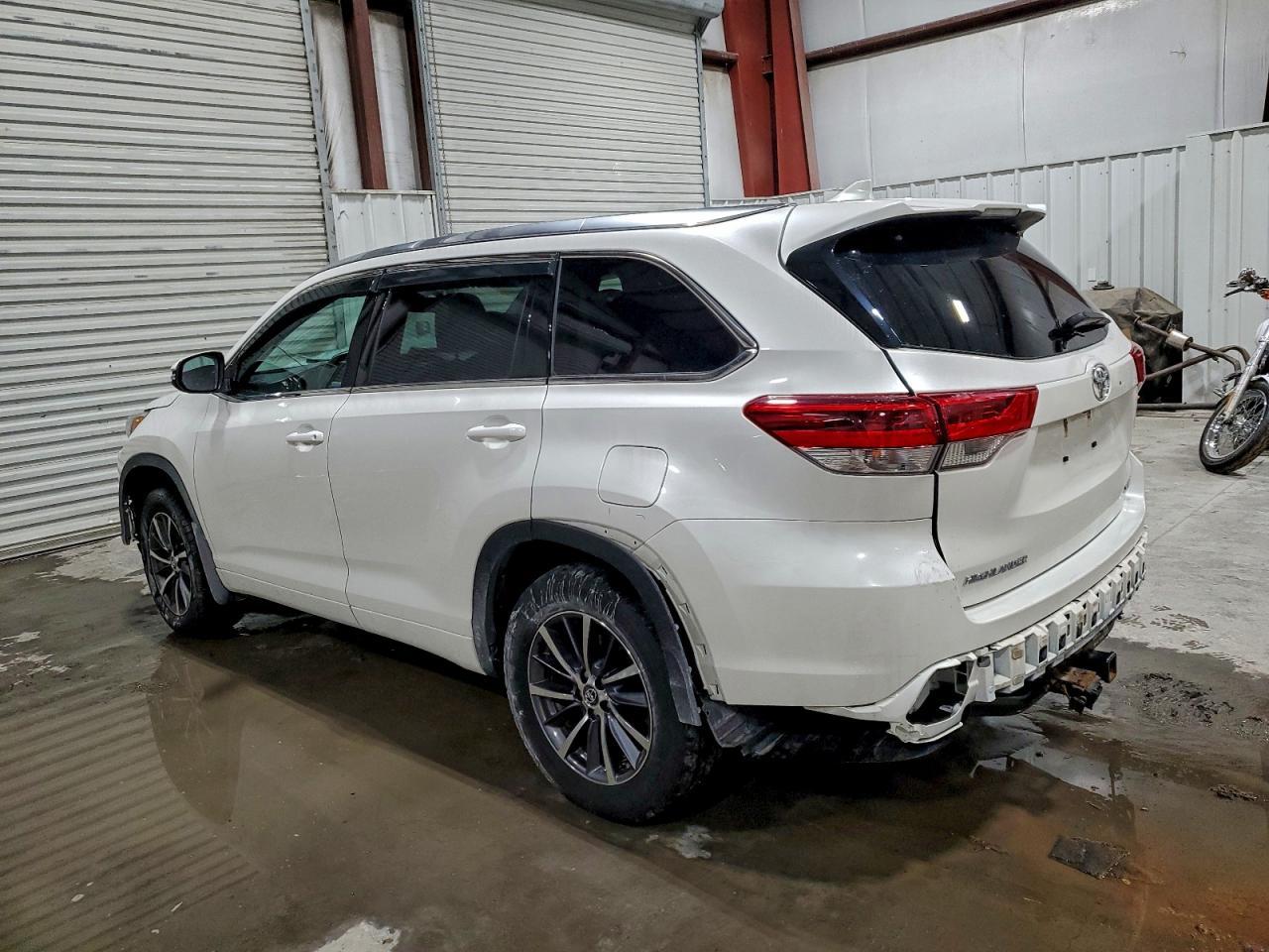 2018 TOYOTA HIGHLANDER