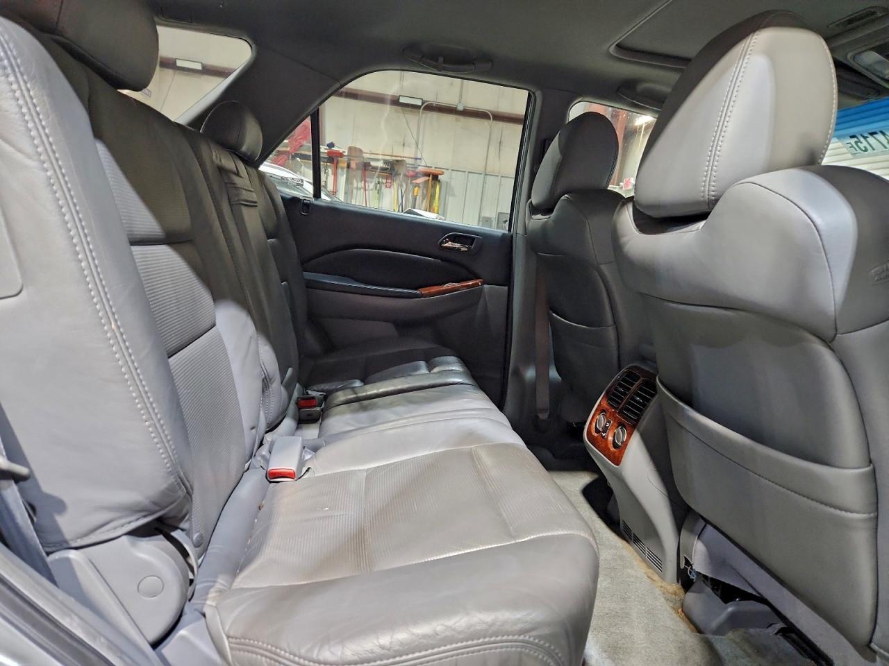 2004 ACURA MDX