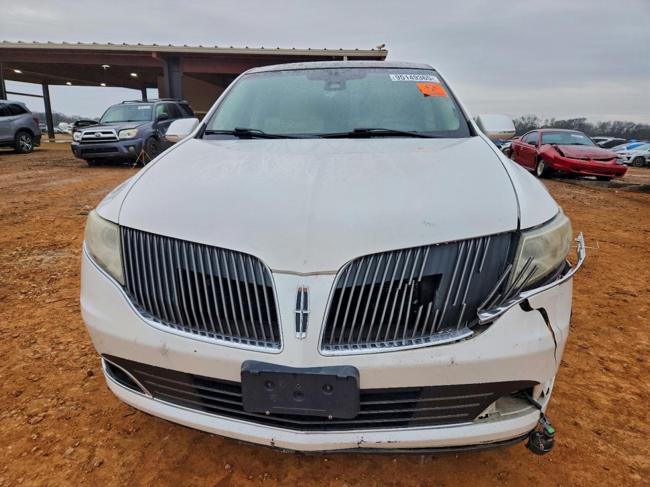 2014 LINCOLN MKT
