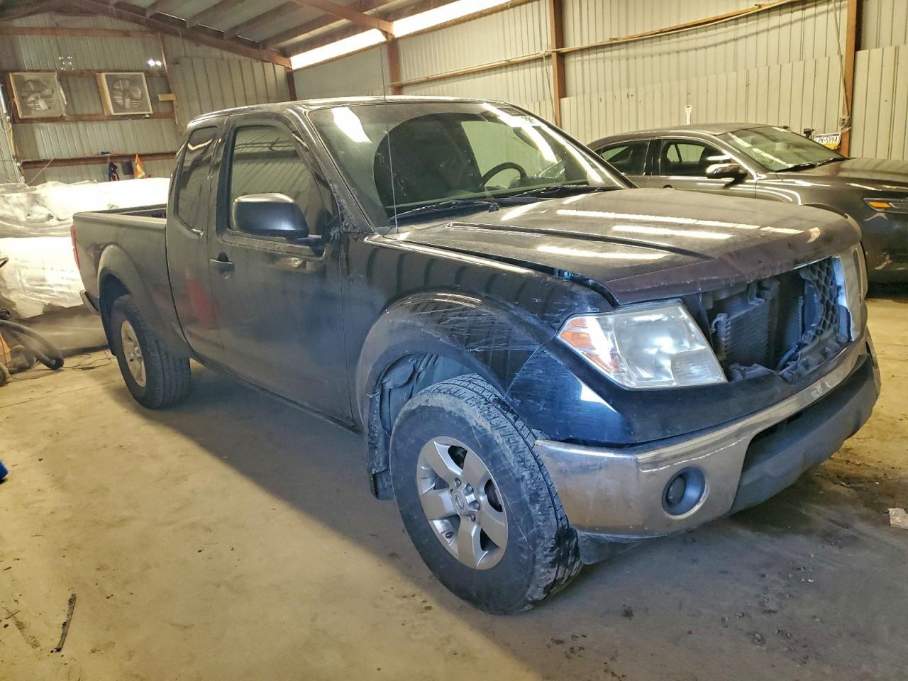 2011 NISSAN Frontier