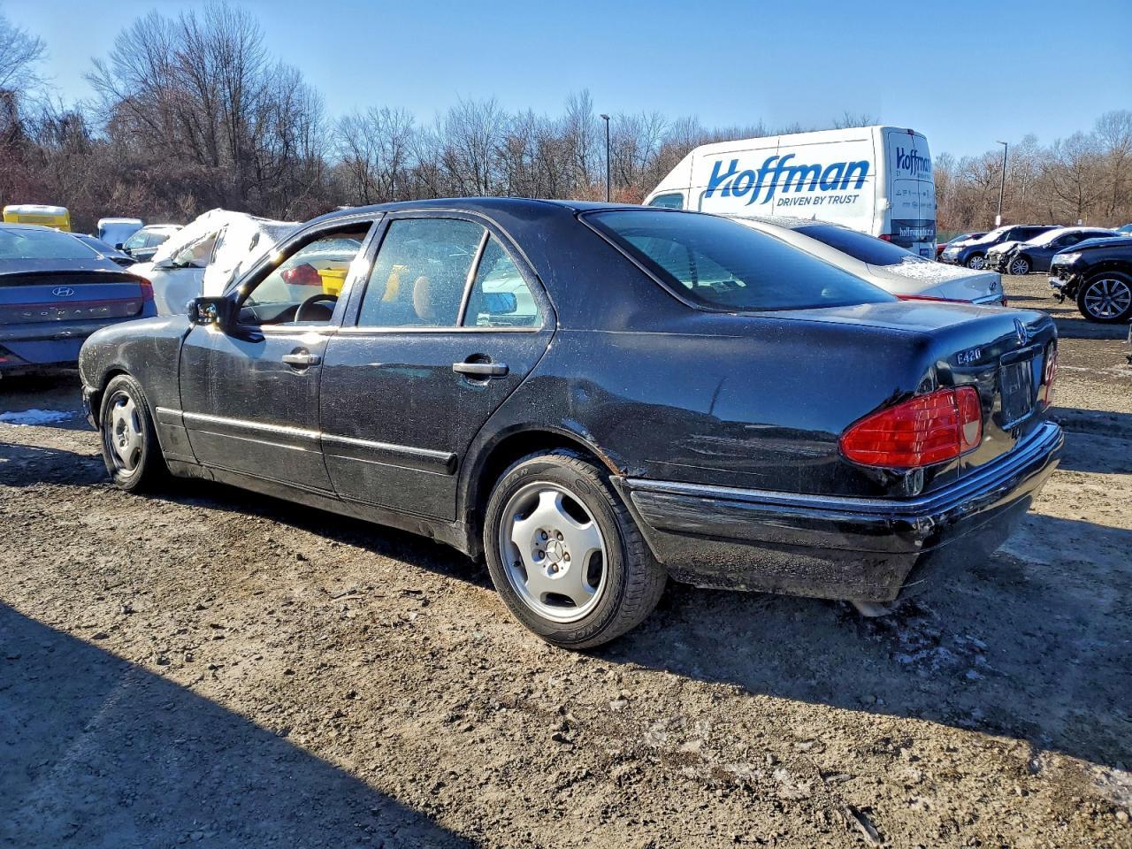 1997 MERCEDES-BENZ E-Class