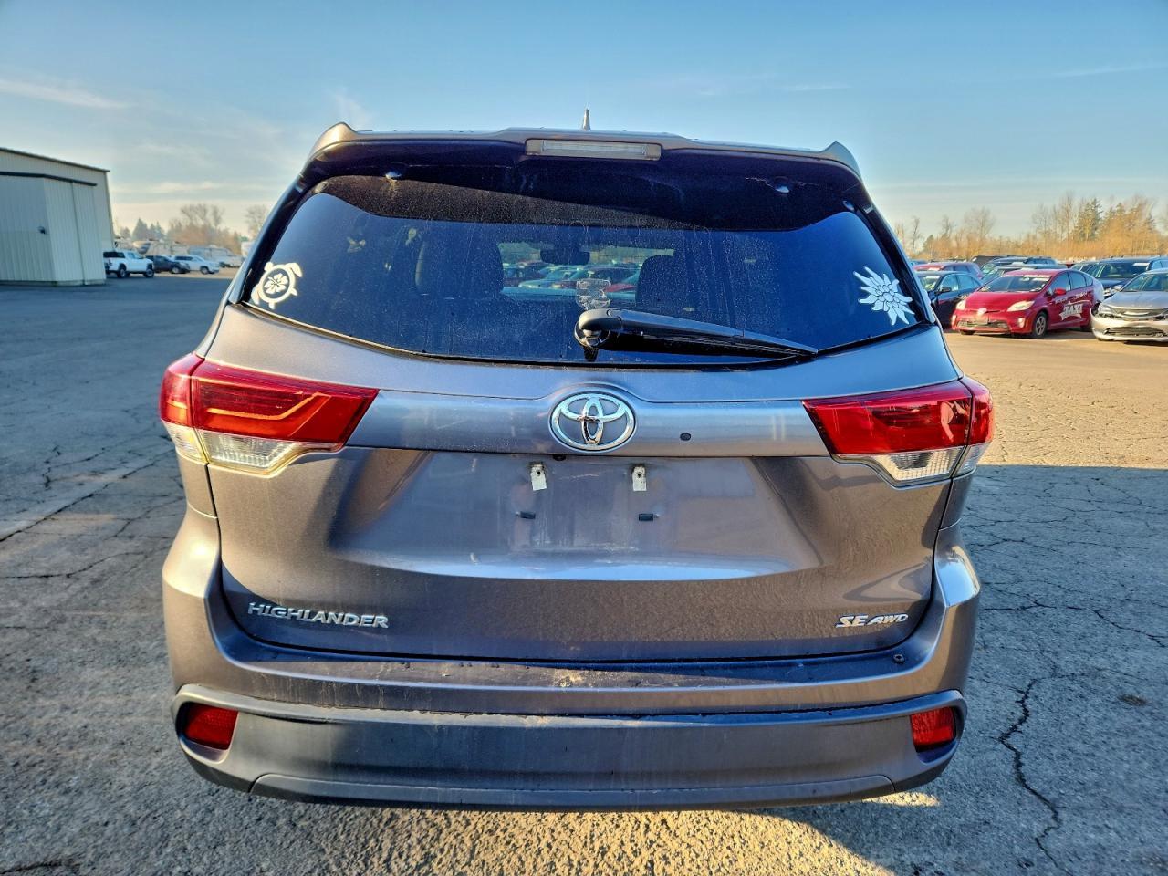 2018 TOYOTA HIGHLANDER