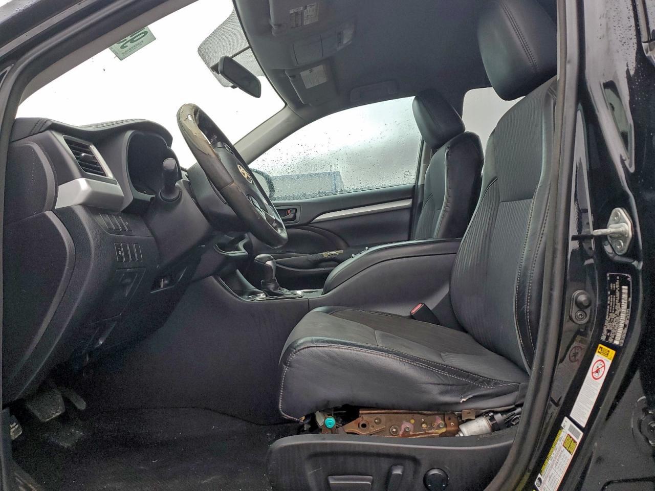 2015 TOYOTA HIGHLANDER