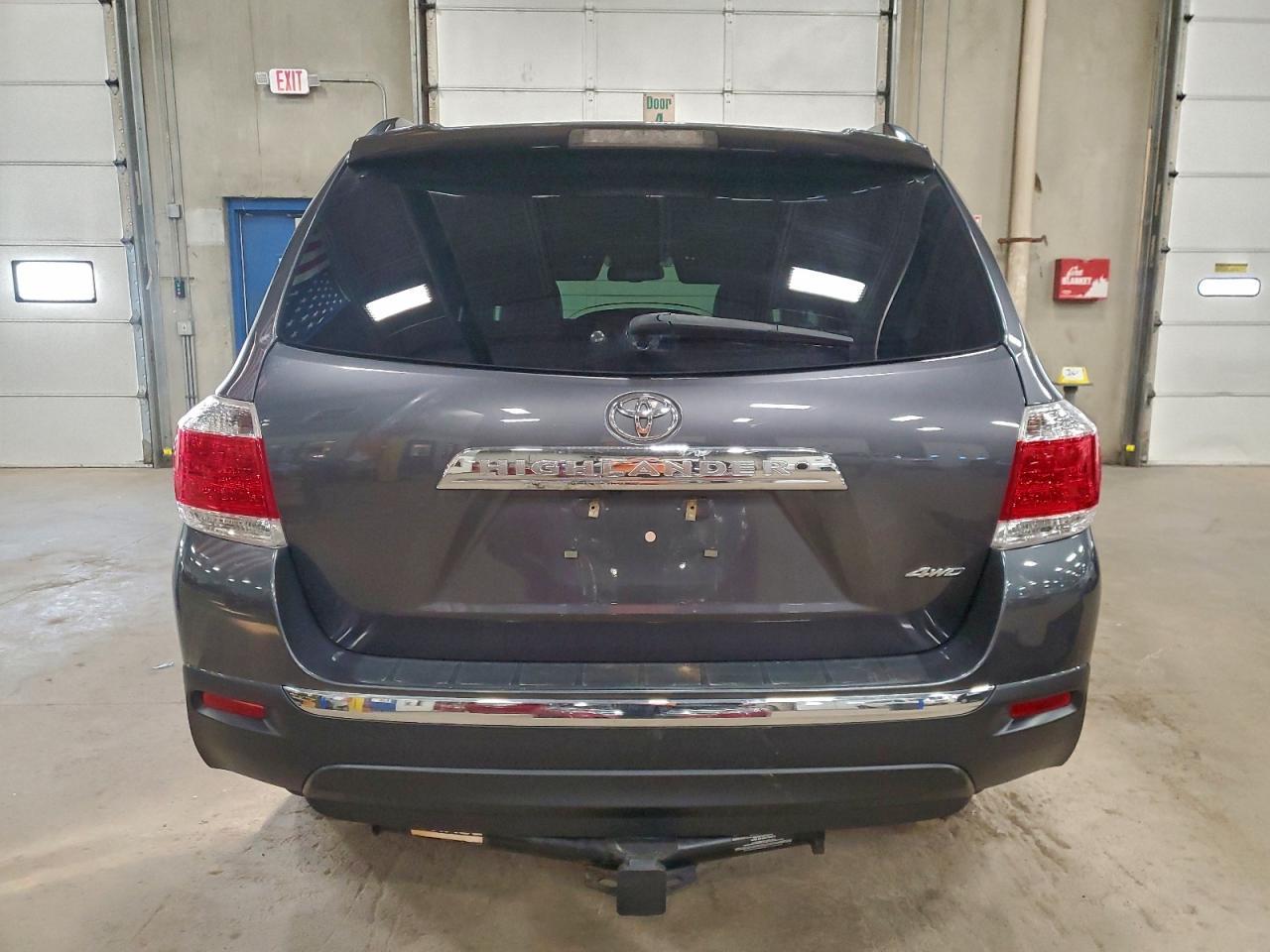 2013 TOYOTA HIGHLANDER