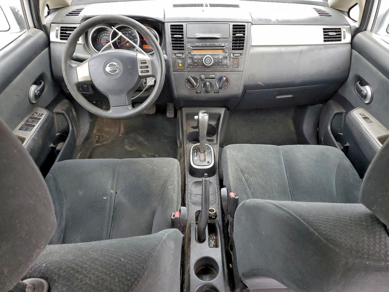 2011 NISSAN VERSA