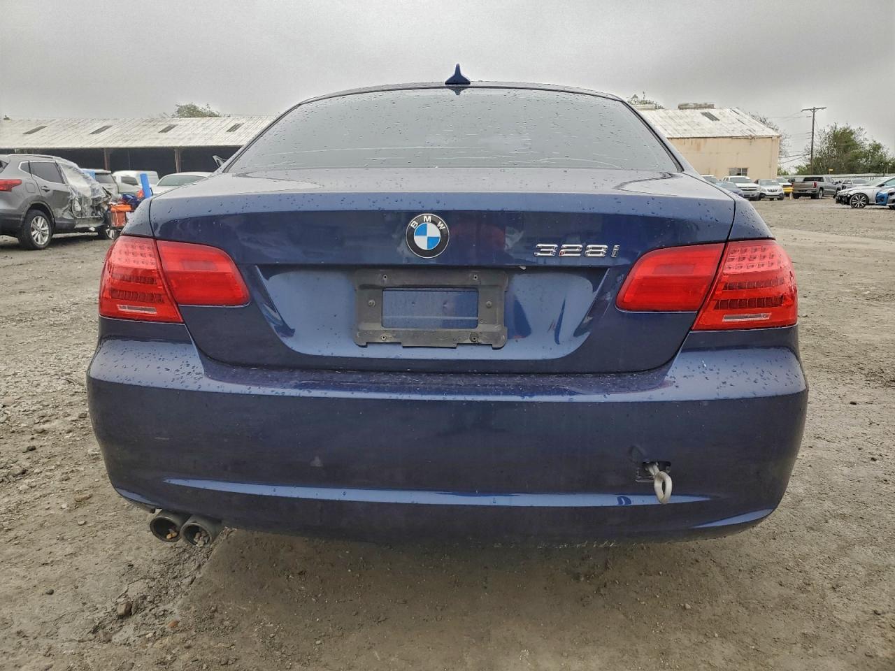 2011 BMW 3 SERIES