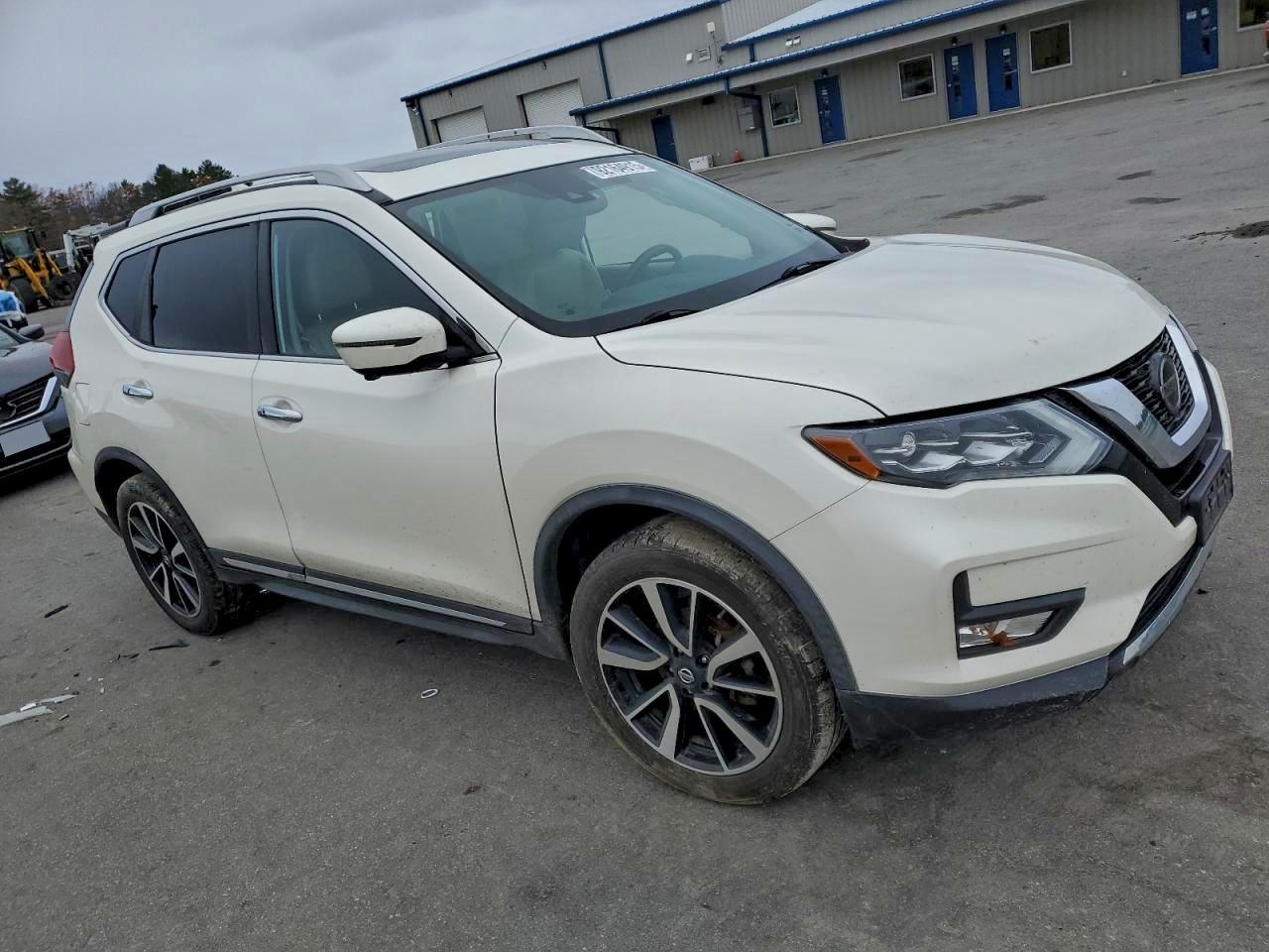 2018 NISSAN ROGUE