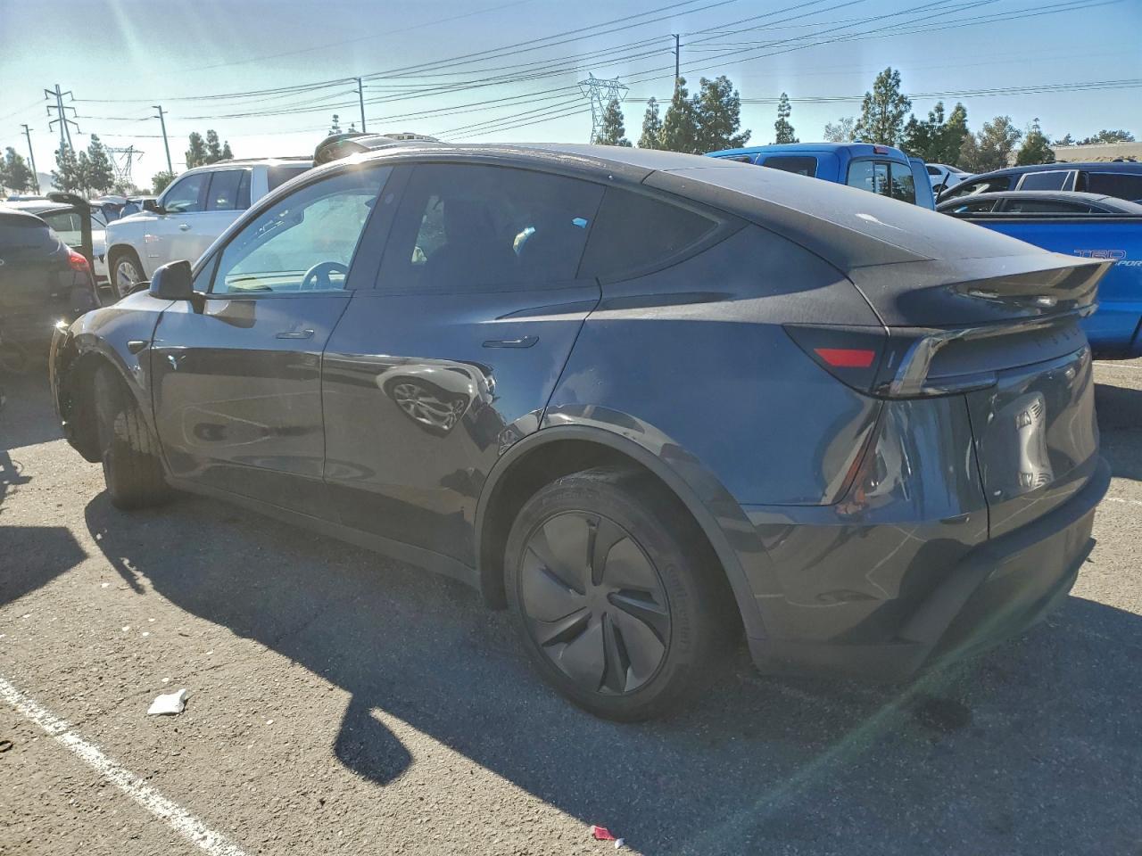 2026 TESLA MODEL Y