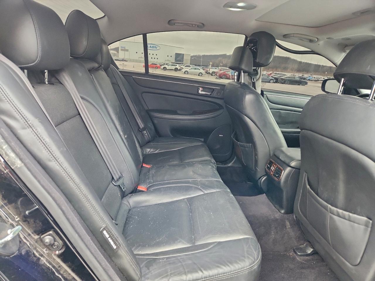 2011 HYUNDAI GENESIS