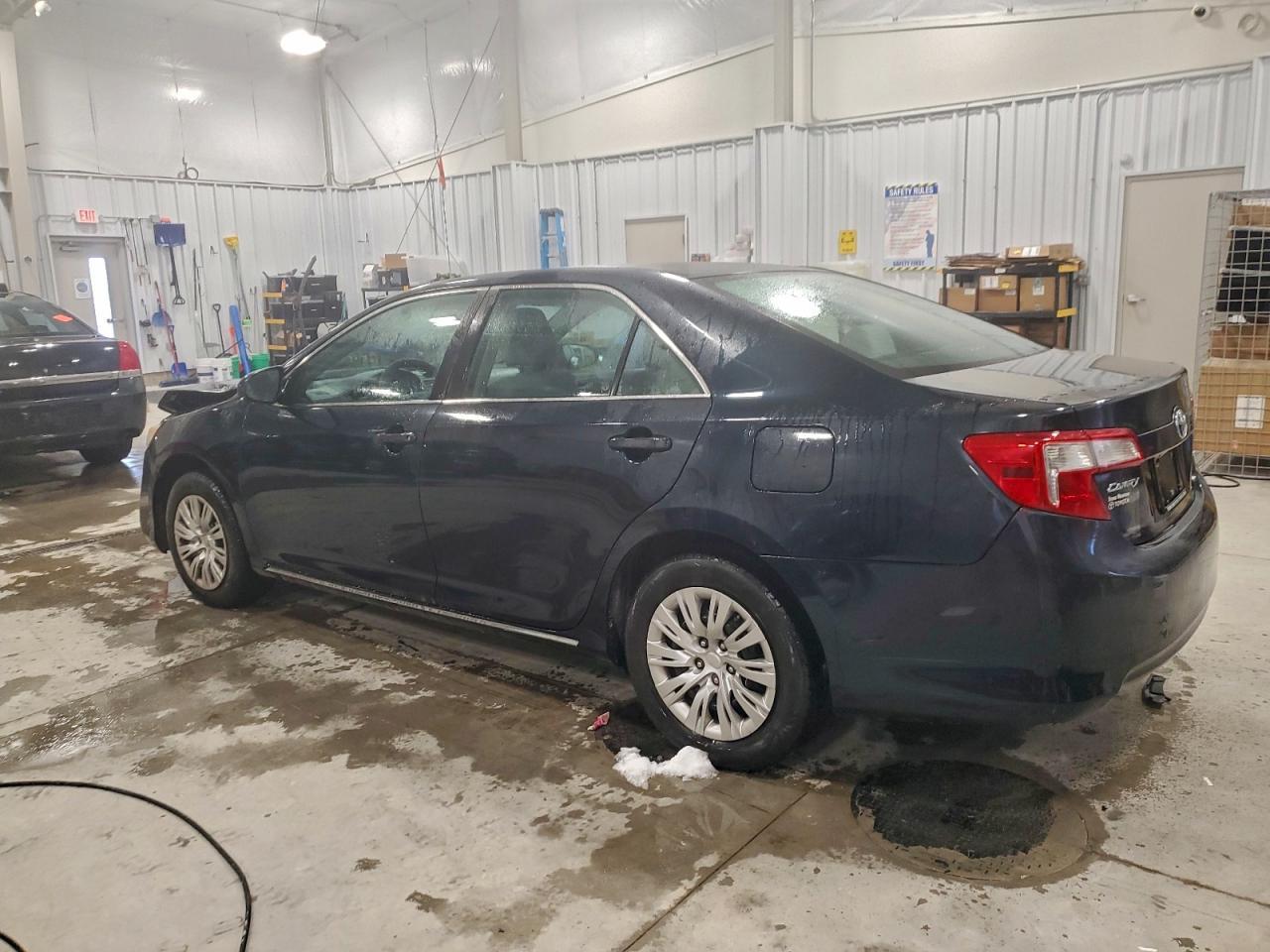 2013 TOYOTA CAMRY