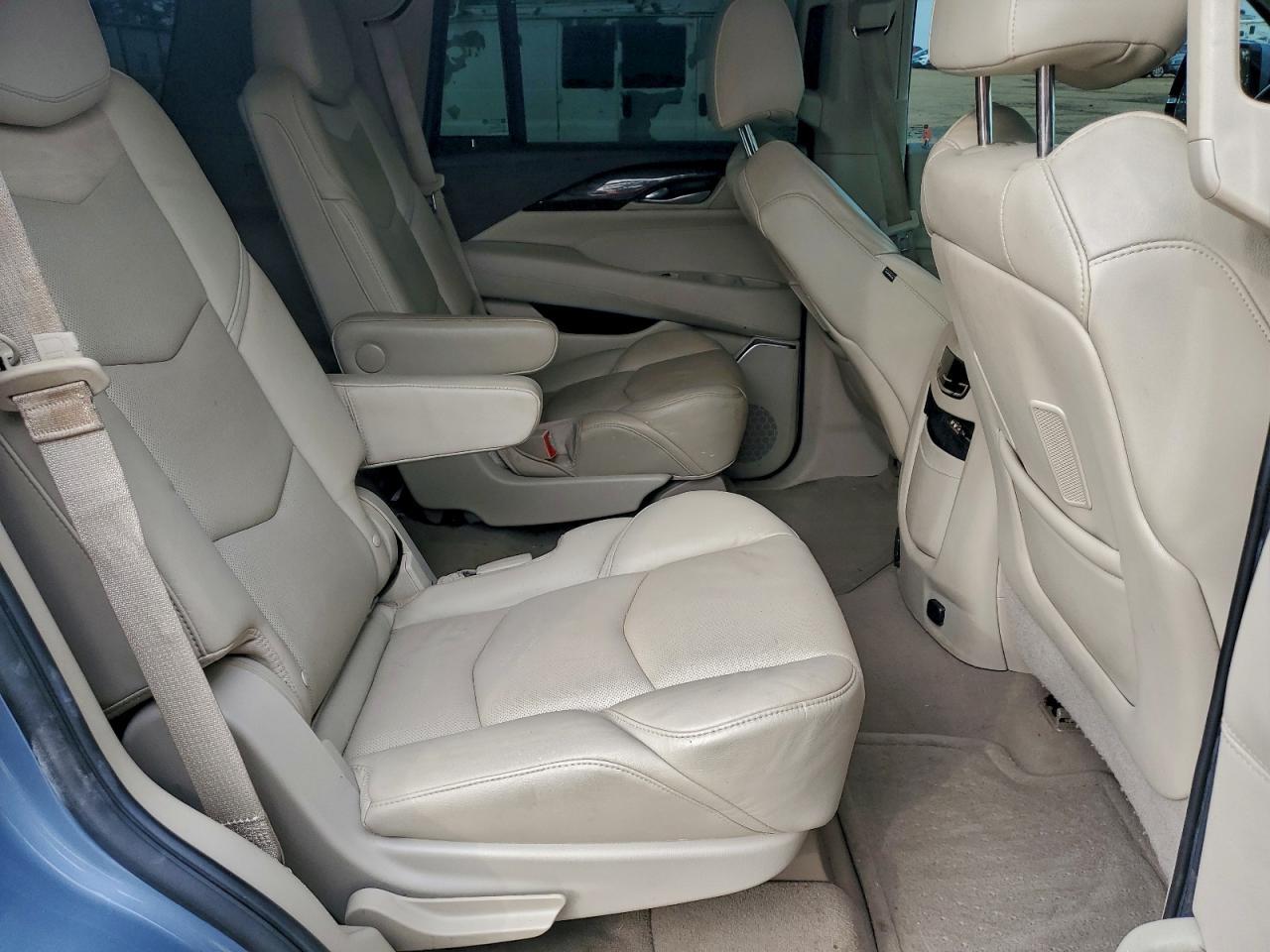 2016 CADILLAC ESCALADE