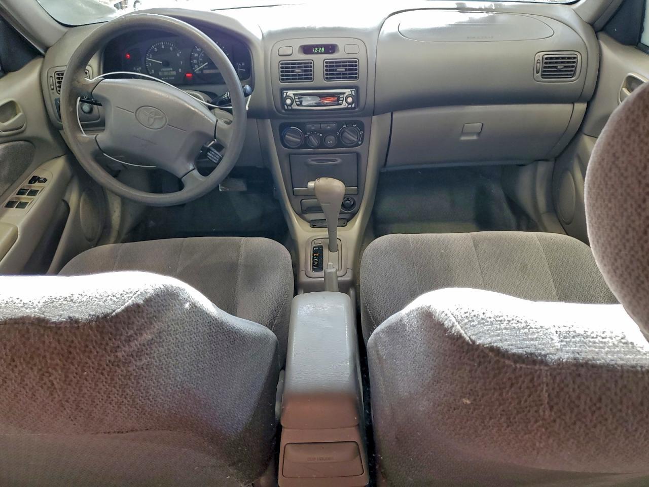 2002 TOYOTA COROLLA