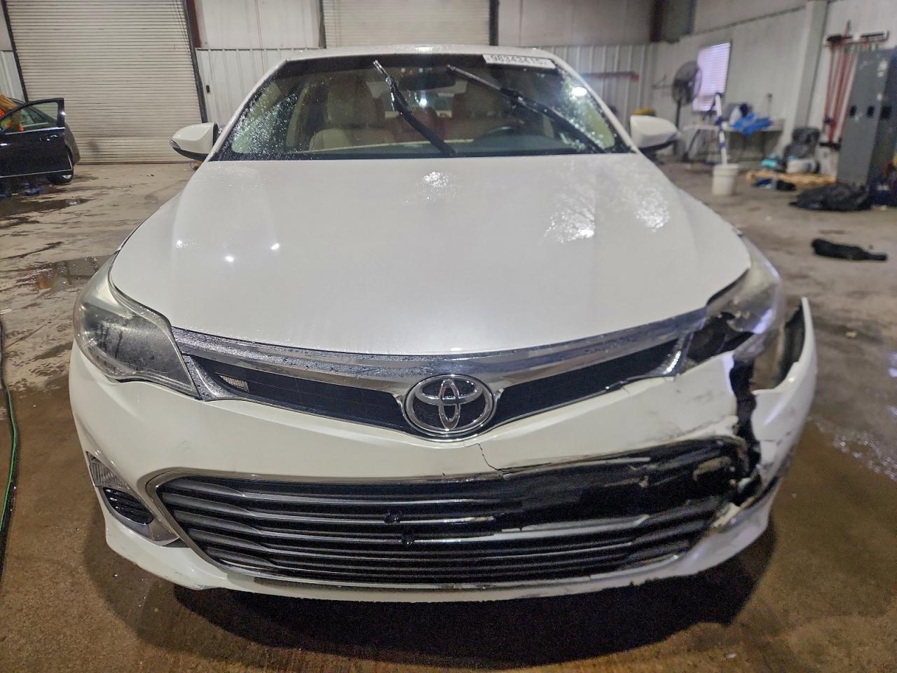 2015 TOYOTA Avalon