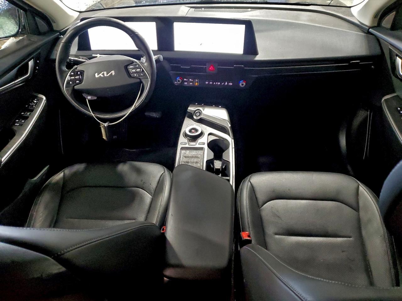 2023 KIA EV6