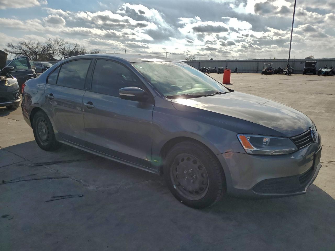 2014 VOLKSWAGEN JETTA