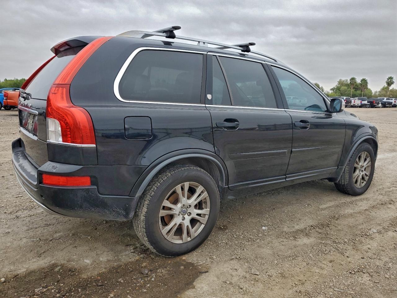 2013 VOLVO XC90