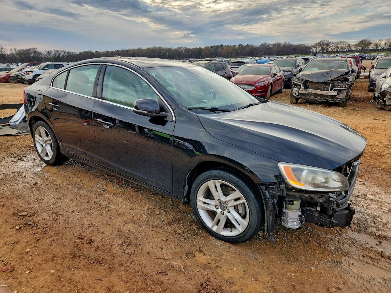 2014 VOLVO S60