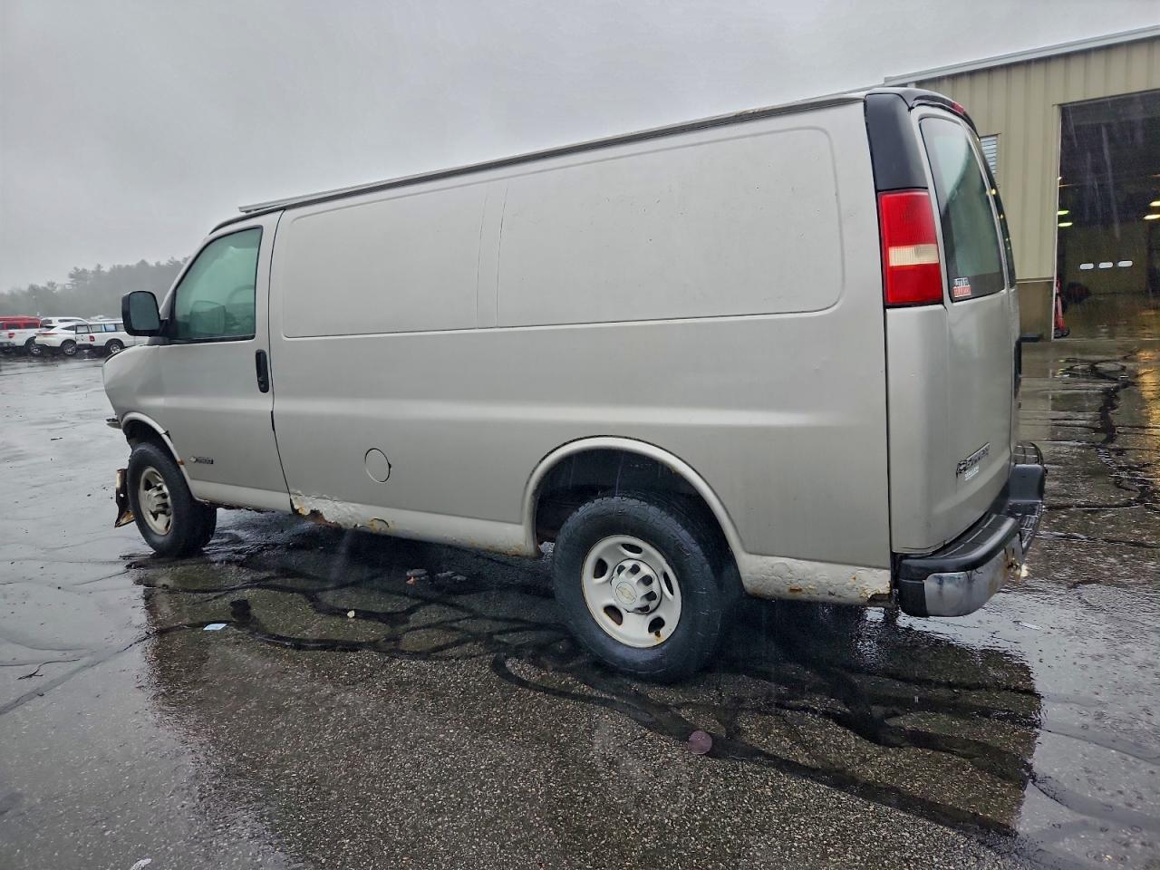2006 CHEVROLET Express 3500