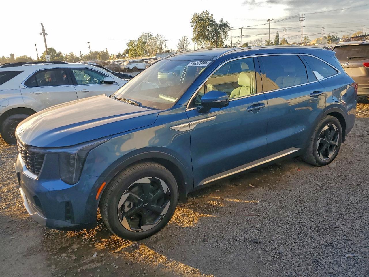 2025 KIA SORENTO