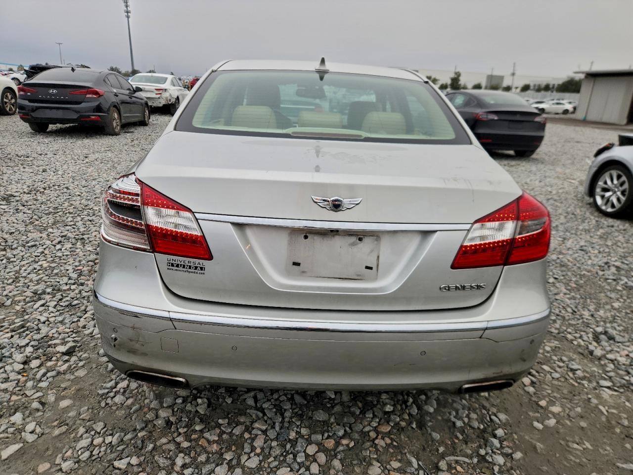 2012 HYUNDAI GENESIS