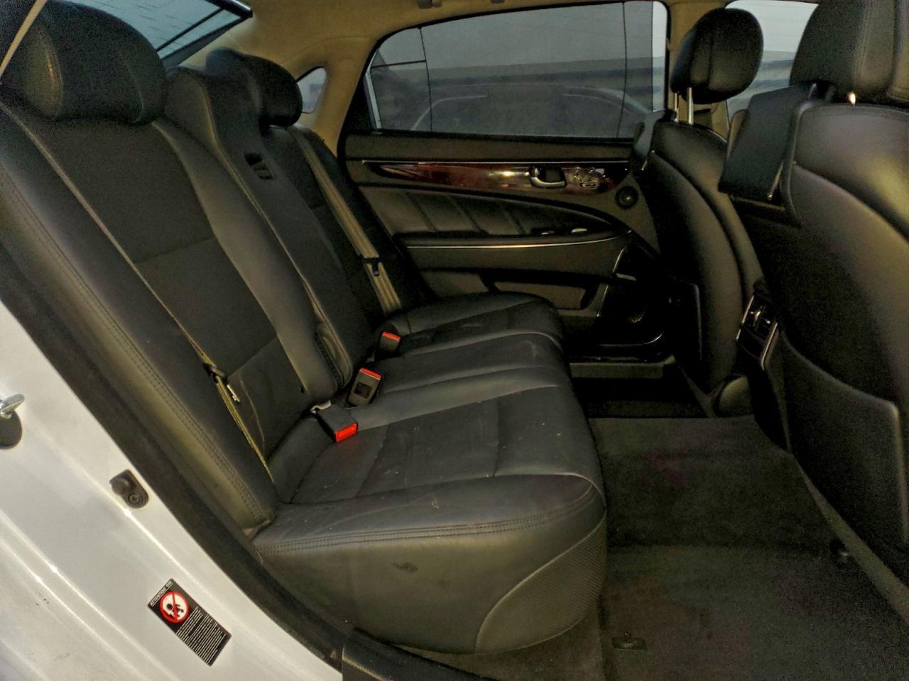 2016 HYUNDAI Equus