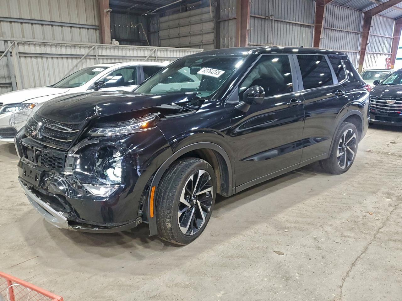 2022 MITSUBISHI outlander