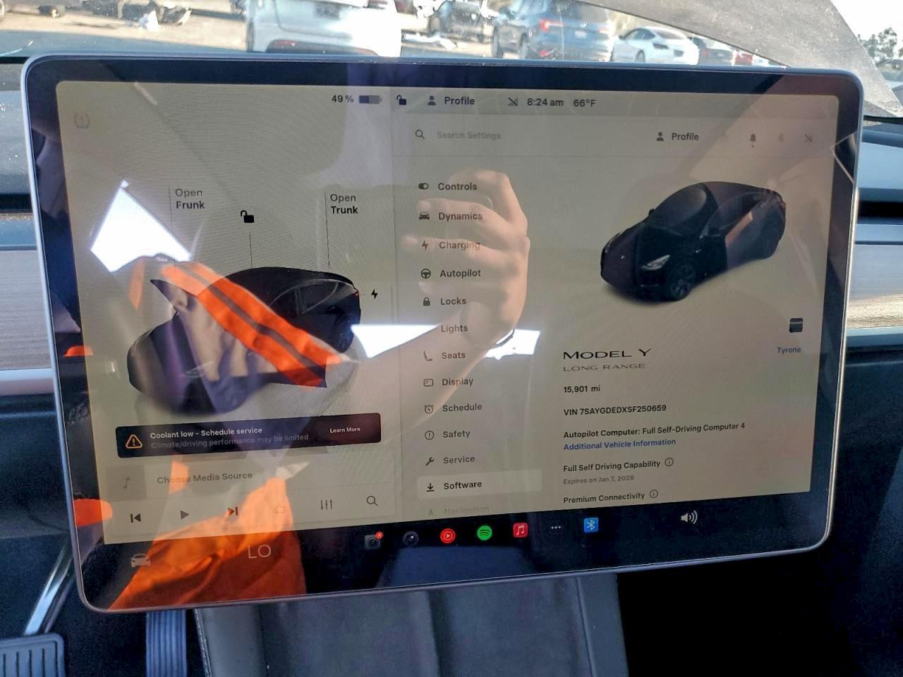 2025 TESLA MODEL Y