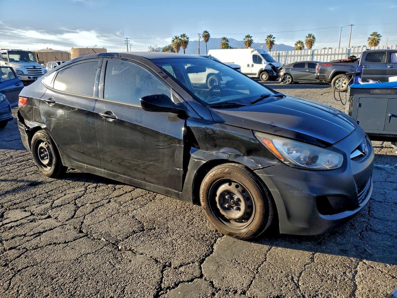 2013 HYUNDAI ACCENT