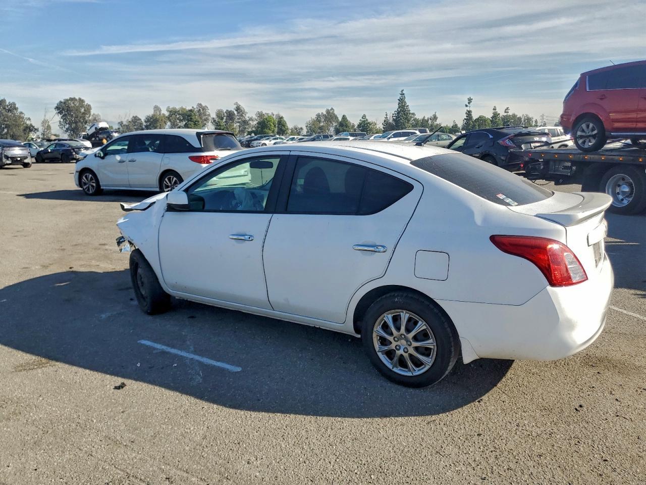 2013 NISSAN VERSA