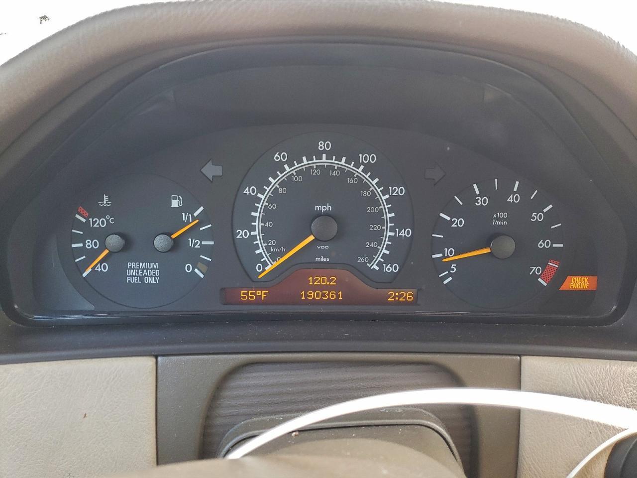 1997 MERCEDES-BENZ E-Class