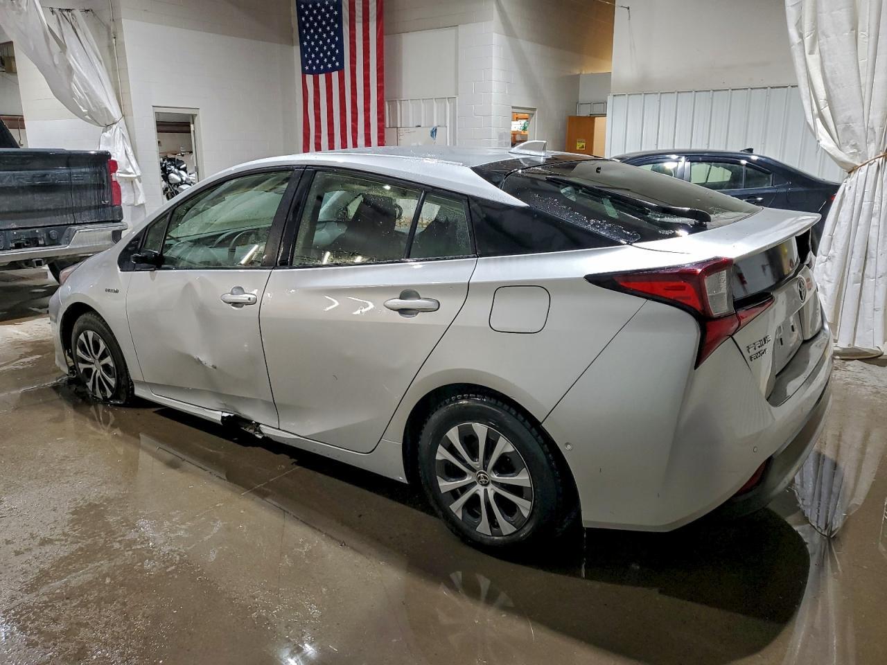 2021 TOYOTA PRIUS