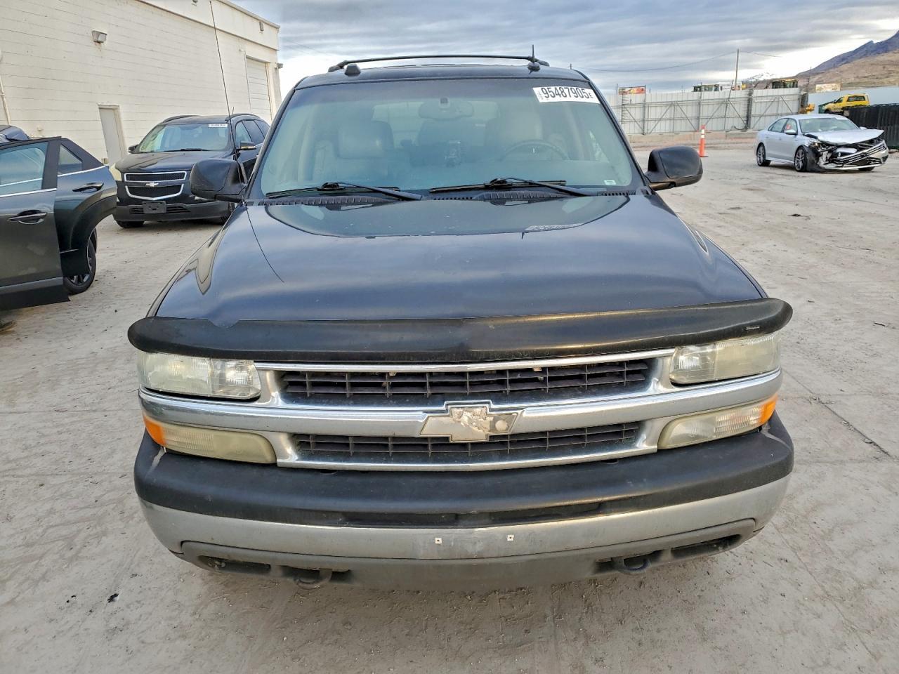 2004 CHEVROLET Tahoe